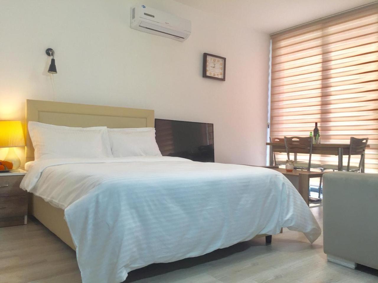 Uptown Holiday App & Pool Daily Rental Contactless Check In & Check Out Famagusta (Northern Cyprus) Room photo